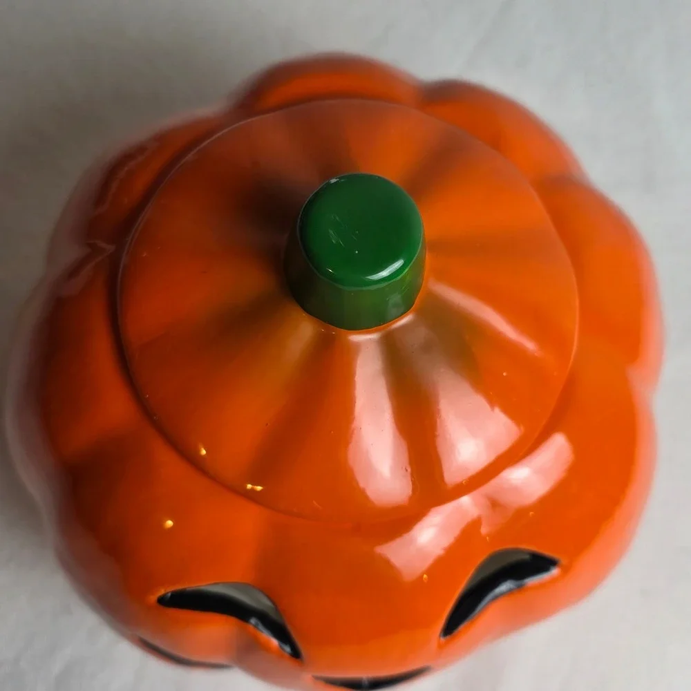 Halloween Jack-O-Lantern Ceramic Pumpkin Jar Lid Orange Glossy Whimsical Fall